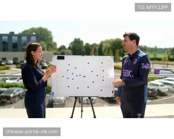 伯恩茅斯主帅伊劳拉战术解析：前场疯狂逼抢与区域盯人混用体系